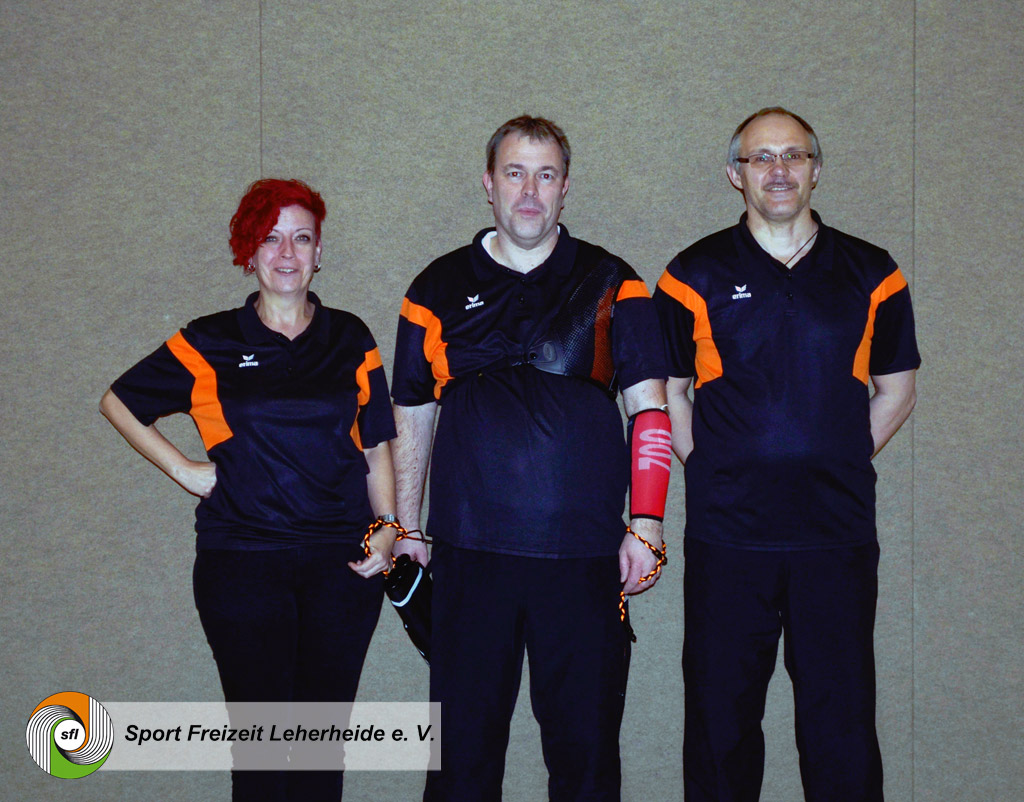 auf dem Foto: v. r. .n. l.  Jörg Dörband, Matthias Stührenberg, Brigitte Wagner. SFL Abteilungsleitung Bogensport web